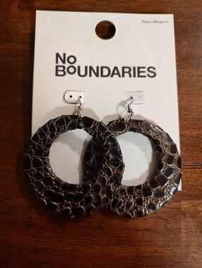 No Boundaries Black and Gold Textured Hoop Earrings